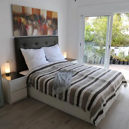 Jungle Paradise Apartment *